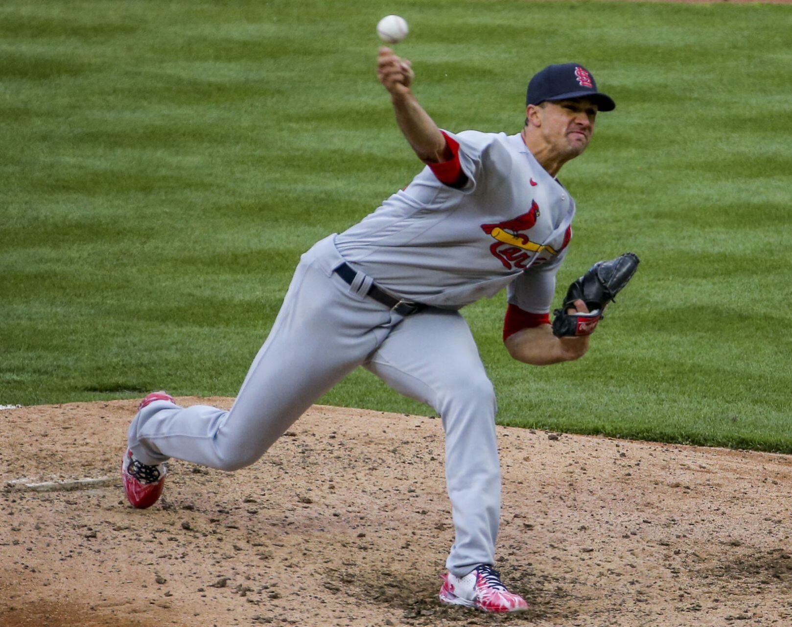 Cardinals face Reds in Cincinnati on opening day